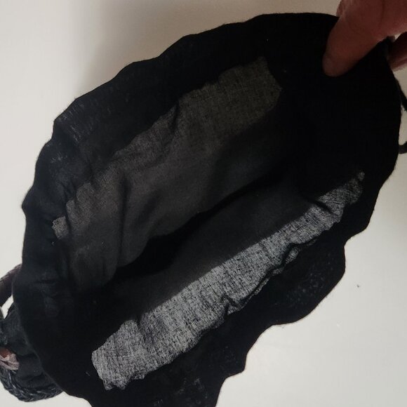 Black woven pattern handbag, inner lining drawstirng cinch tie pouch - Picture 4 of 9